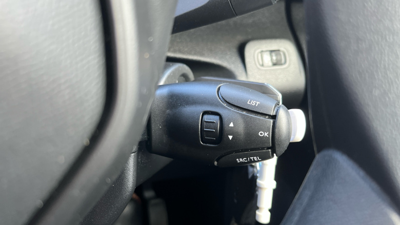 Peugeot Partner E-Standard 800 100kW 50kWh Professional Premium + Van Auto